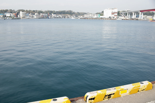 城ヶ島冷凍庫前